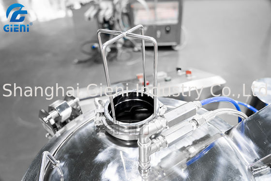 آلة خلط مسحوق التجميل عالية السرعة 50 لتر مع جهاز رش الزيت