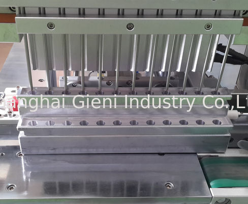 التلقائي 12 فوهات آلة تعبئة مستحضرات التجميل للحصول على أحمر الشفاه مع غطاء اللون