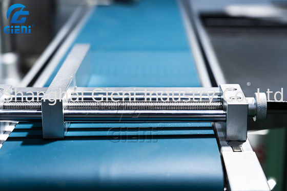 900pcs / H PLC التحكم آلة تعبئة مستحضرات التجميل مع 25L قادوس