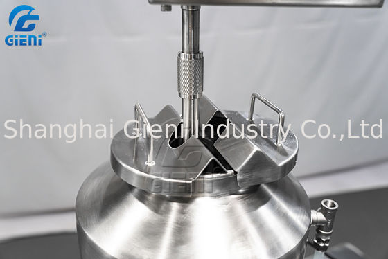 آلة تعبئة مستحضرات التجميل لزيت الشفاه ماسكارا من نوع المختبر مع خزان 5 لتر