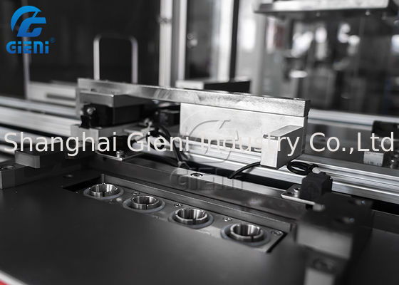 960 قطعة / دقيقة سيليكون آلة تعبئة مستحضرات التجميل معدات تصنيع أحمر الشفاه