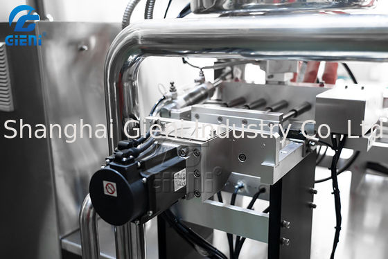 960 قطعة / دقيقة سيليكون آلة تعبئة مستحضرات التجميل معدات تصنيع أحمر الشفاه