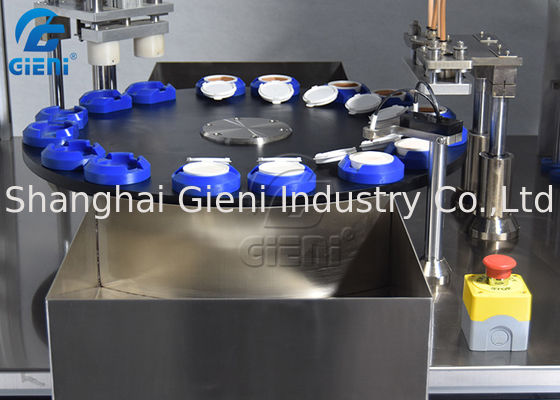 آلة تعبئة مستحضرات التجميل الدوارة 20 مللي لكريم الأساس BB 30 قطعة / دقيقة