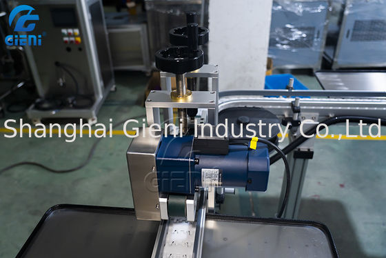 خط تعبئة وتبريد مضخة تروس ذات فوهة واحدة أوتوماتيكية لبلسم الكرة