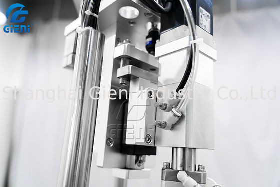 1-100 مللي فوهة واحدة الروتاري نوع ماسكارا ملء آلة 30 قطعة / م مع 2 خزانات