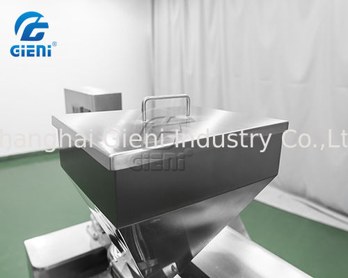 آلة طاحن مستحضرات التجميل عالية السرعة 7200 دورة في الدقيقة 20 كجم / ساعة آلة ضغط مسحوق الماكياج